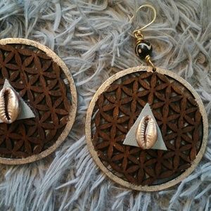 Meet your Posher, Kamala